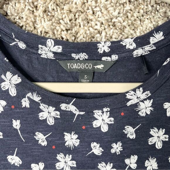 Toad&Co Dress Women’s Small Windmere II Navy & White Floral Short Sleeve T-Shirt - Picture 3 of 9